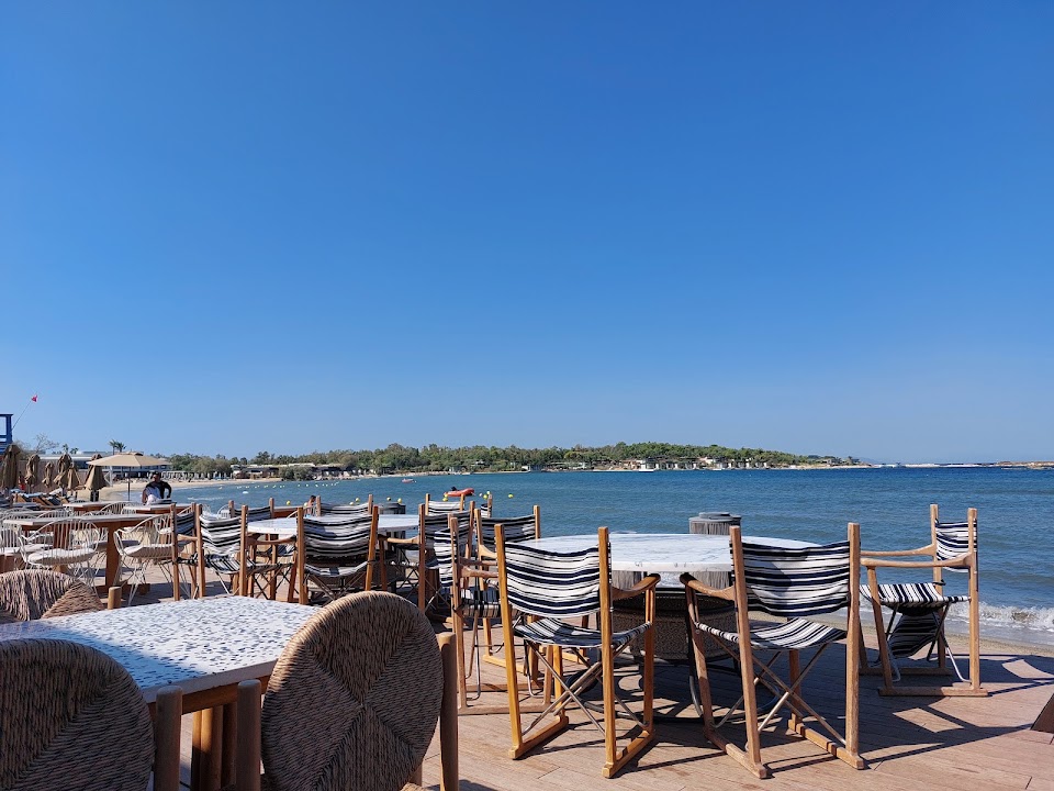 Bungalow 7, Glyfada